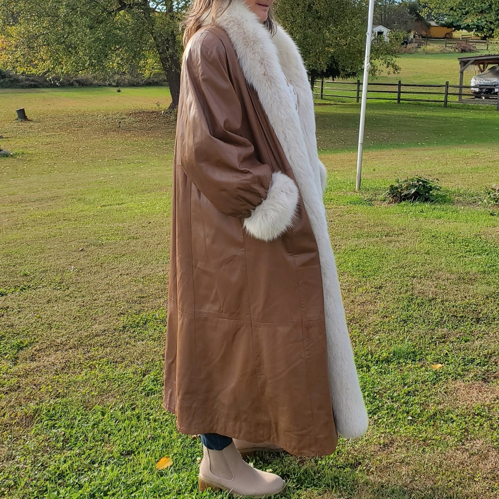 STAVROS Vtg Penny Lane Leather Coat Fox Fur Trim 80s - Picture 16 of 16